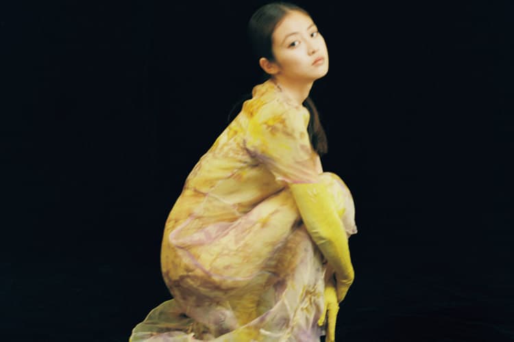 今田美桜ちゃんが纏う、揺らめくオーガンジードレスが色っぽい♡ | bis