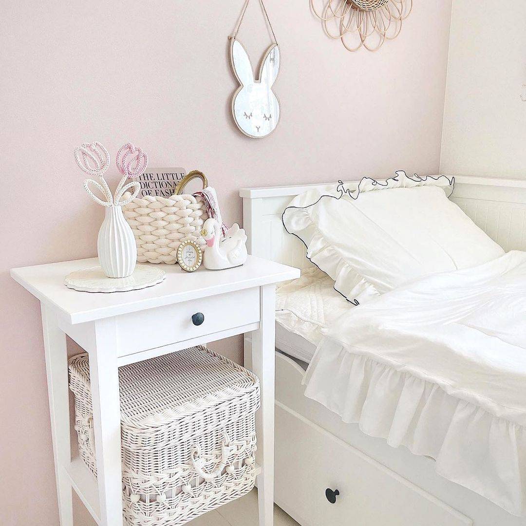 ガーリーインテリア