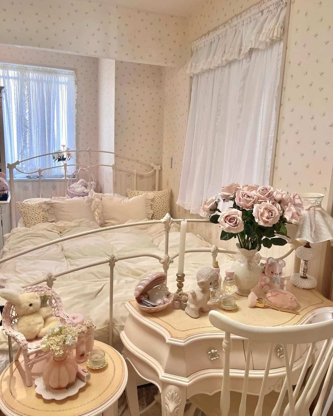 ガーリーインテリア