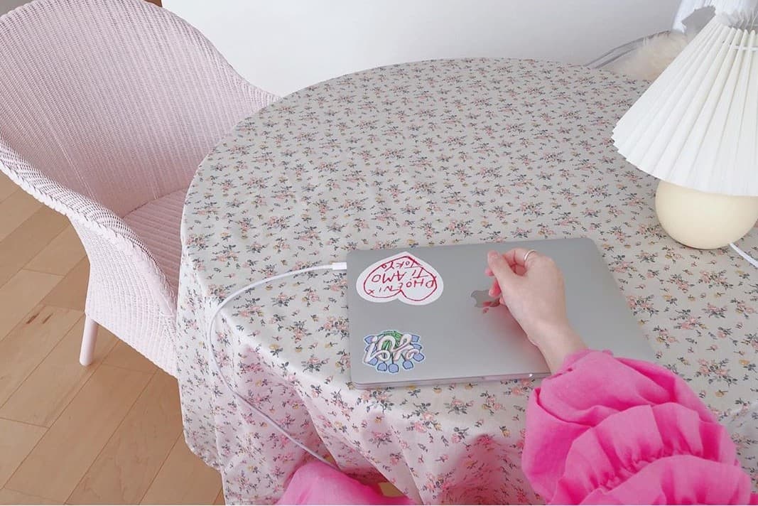 ガーリーインテリア7選 一人暮らしの部屋が可愛くなるdiyのコツも解説 Bis ビス