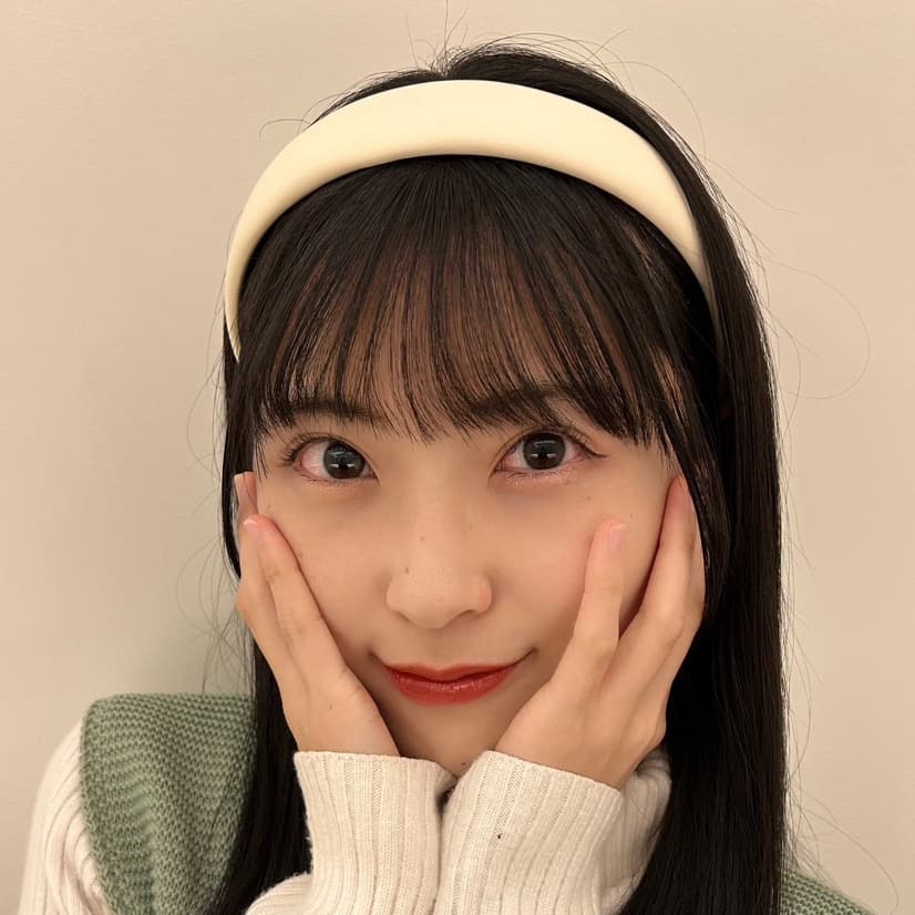 AKB48 佐藤 綺星　ビブス 靴下は少し変わったものを選ぶ派！ AKB48 佐藤綺星ちゃんQ&A♡ | bis