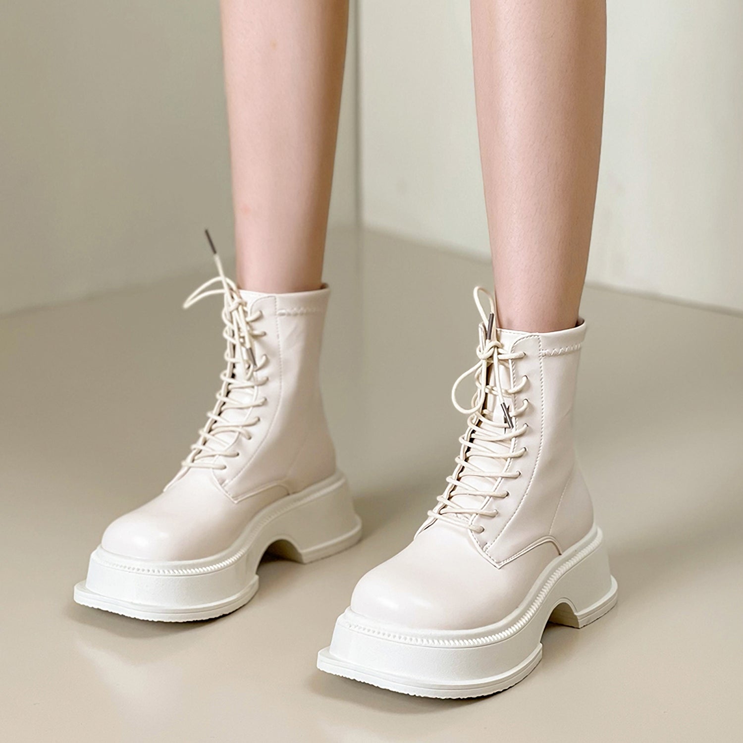 ガーリーシューズ