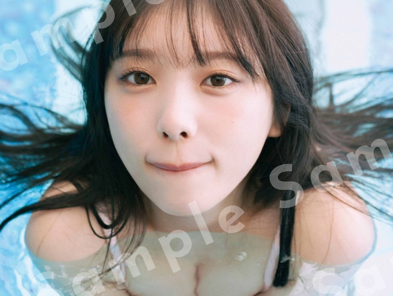 乃木坂46 - 2枚、乃木坂46 与田祐希　写真集特典　ポスター　Showroom限定　③ 乃木坂46与田祐希3rd写真集、特典ポスターの水着ショット公開